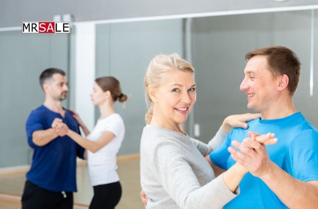 ismerkedés 50 felett táncterem