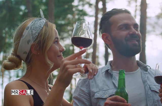 Pohárköszöntő nyári osztálytalálkozóra